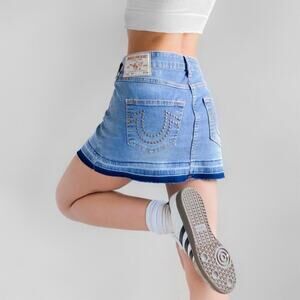 True Religion INLAID DENIM MINI SKIRT Light Wash Studded NWT Women’s Size 28